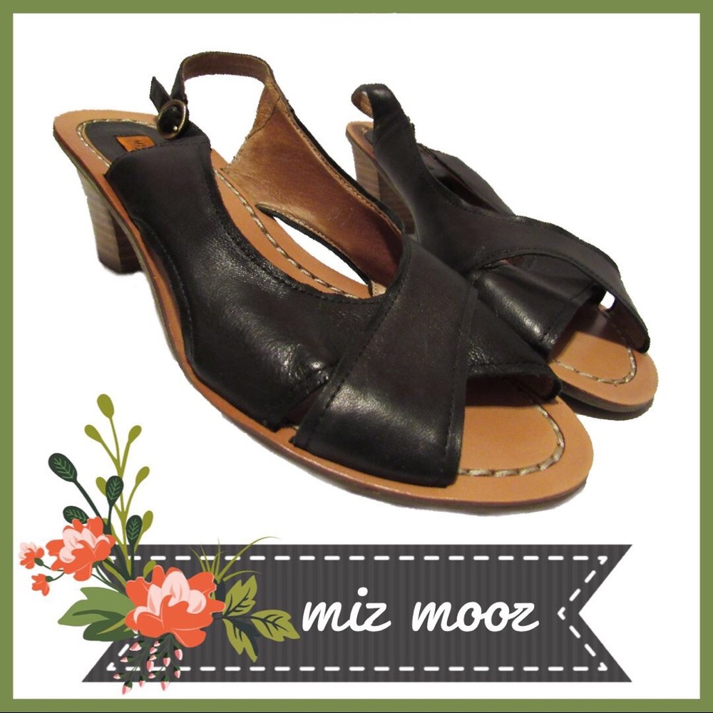 NWOT Miz Mooz Black Leather Wood Heel Sandals